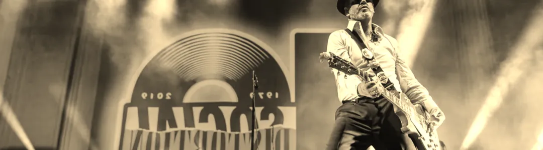 Social Distortion