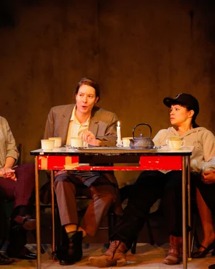 Sky Cirque and Parkour theatre performance